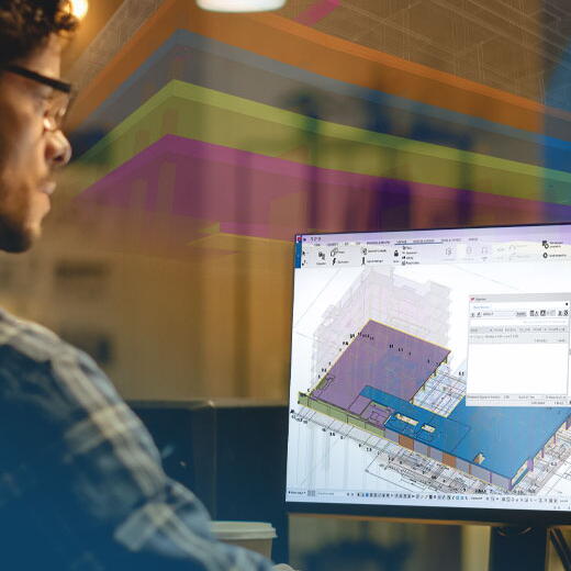 Engenheiro usando software de estimativa baseada em modelo Tekla