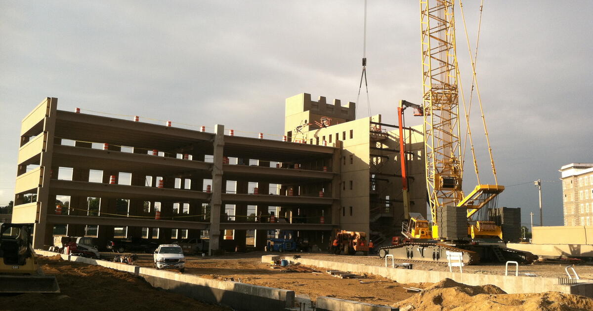 WYANDANCH PARKING GARAGE | Tekla